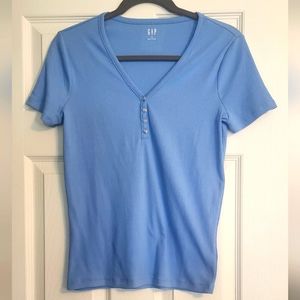 GAP Ribbed Henley T-shirt